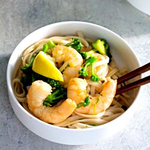 100 G Shrimp and Vegetables in Sauce with Noodles (Diet Frozen Meal)