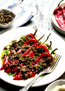 100 G Sweet Red Peppers (Chopped, with Salt, Frozen, Drained, Cooked, Boiled)