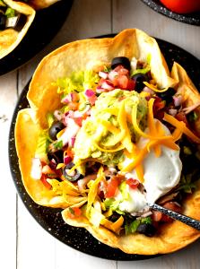 100 G Taco or Tostada Salad with Beef, Beans and Cheese in Fried Flour Tortilla