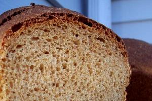 100 G Toasted Wheat or Cracked Wheat Bread (Home Recipe or Bakery)