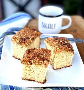 100 G Yeast Type Coffee Cake (Home Recipe or Bakery)