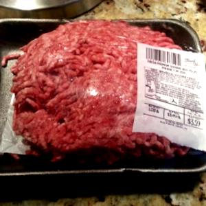 100 Grams Beef Ground, Raw