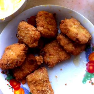 100 Grams Chicken Pieces, Breaded, Deep Fried