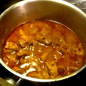 100 Grams Lamb Meat In Curry Sauce