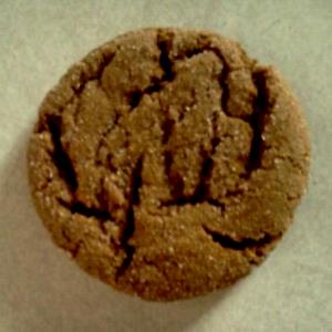 100 Grams Molasses Cookie