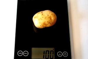 100 Grams Potato, Raw