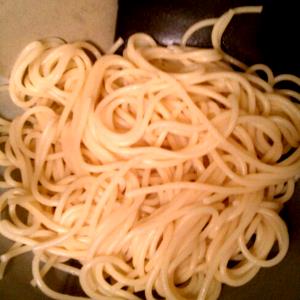 100 Grams Spaghetti, Boiled