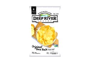 12 chips (1 oz) Kettle Cooked Salt & Cracked Pepper Flavor Potato Chips