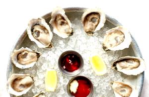12 Mediums Oysters, Raw