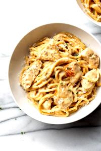 12 Oz Garlic Chicken Pasta