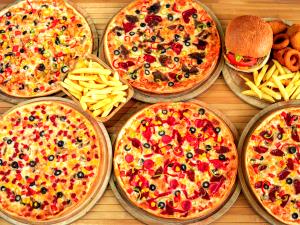 153 Grams Pizza, Hamburger