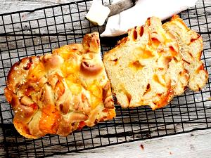 16 pieces CheezyBread