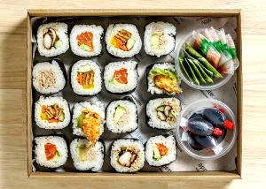 16 Pieces Sushi Small Roll, Carrot