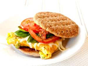 163 Grams Breakfast Sandwiches, Egg & Cheddar