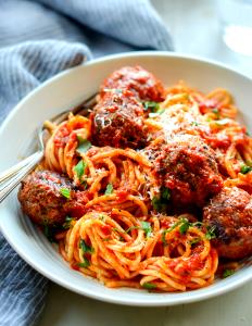 18 Oz Spaghetti W/Meatballs