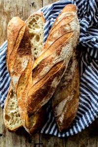 2 1/2 İnch Slices Sourdough Baguette