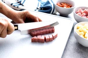 2 1/2 Slices Pepperoni Sticks Antipasti