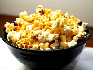 2 3/4 cups (28 g) Thai Coconut Curry Popcorn