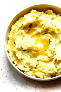 2/3 cup (142 g) Bacon Ranch Mashed Potatoes