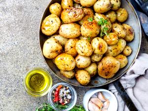 2/3 cup (160 g) Whole New Potatoes