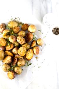 2/3 cup (165 g) Whole Potatoes