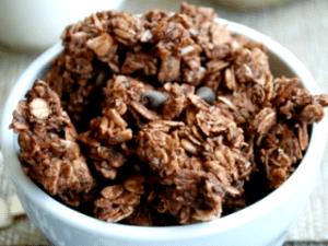 2/3 cup (55 g) Double Chocolate Granola Clusters