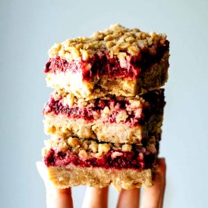 2 bars (34 g) Fat Free Raspberry Bars