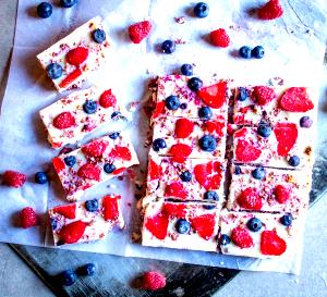 2 Bars Berry Yogurt Fruit Bar