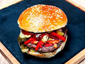 2 burgers (62 g) Mini Bacon Cheeseburgers