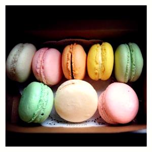 2 cookies (22 g) Macarons A La Parisienne