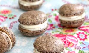 2 cookies (22 g) Macarons