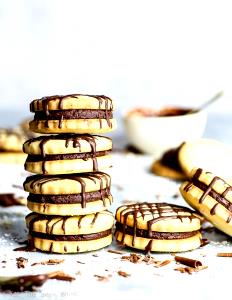 2 cookies (30 g) Gluten Free Cocoa Sandwich Cookies