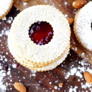 2 cookies (30 g) Linzer Raspberry Cookies