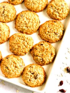 2 cookies (34 g) Oatmeal Cookies