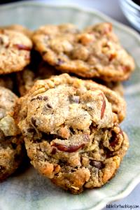 2 cookies (46 g) Compost Cookies