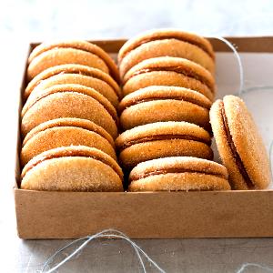 2 cookies Cinnamon Sandwich Cookies