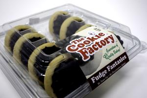 2 cookies Mini Fudge Fantasies