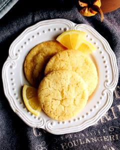 2 cookies Mini Lemon Cookies