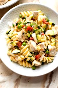 2 Cups Pasta Primavera With Chicken