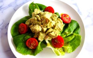 2 cups prepared (100 g) Gourmet Cafe Tuscan Pesto Chicken Salad