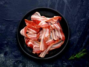 2 pan fried slices (16 g) Bacon