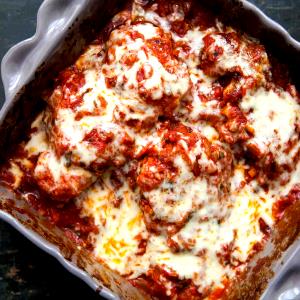 2 peices with sauce Outlaw Chicken Marinara