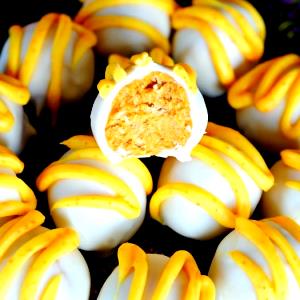 2 pieces (40 g) Pumpkin Pie Truffle