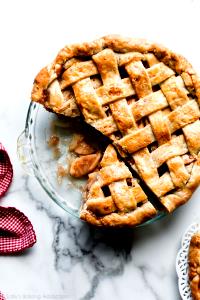 2 pieces (87 g) Apple Pie