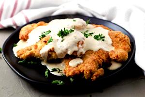 2 pieces (96 g) Breaded Chicken Breast Tenderloin (with Gravy)