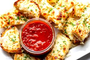 2 pieces CheezyBread with Sauce