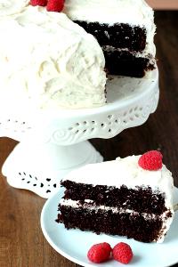 2 pieces Vanilla Buttercream Milk Chocolate