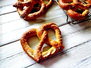 2 pretzels (37 g) Bavarian Pretzels