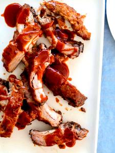 2 ribs (137 g) Baby Back Pork Ribs with Original BBQ Sauce