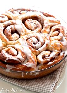 2 rolls (56 g) Cinnamon Yeast Rolls
